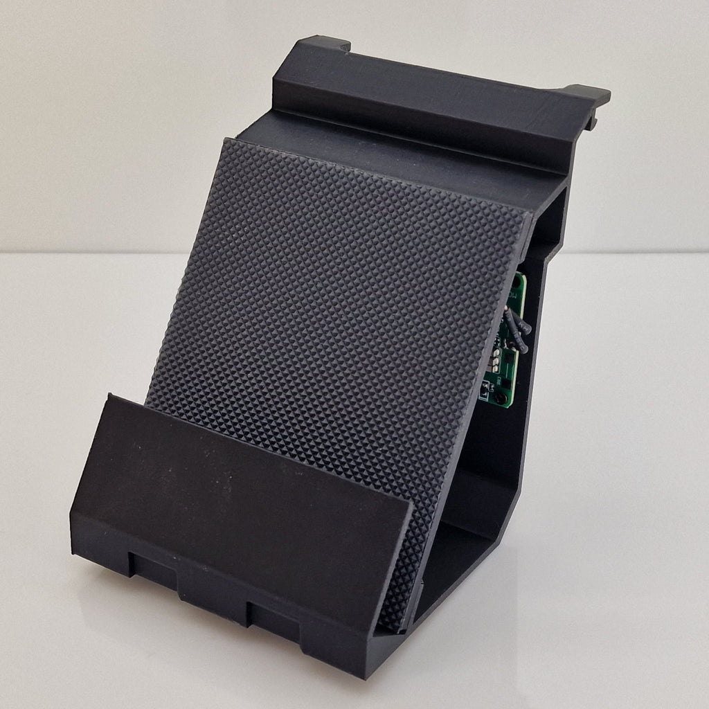 Range Rover L322 Ashtray Wireless Charger