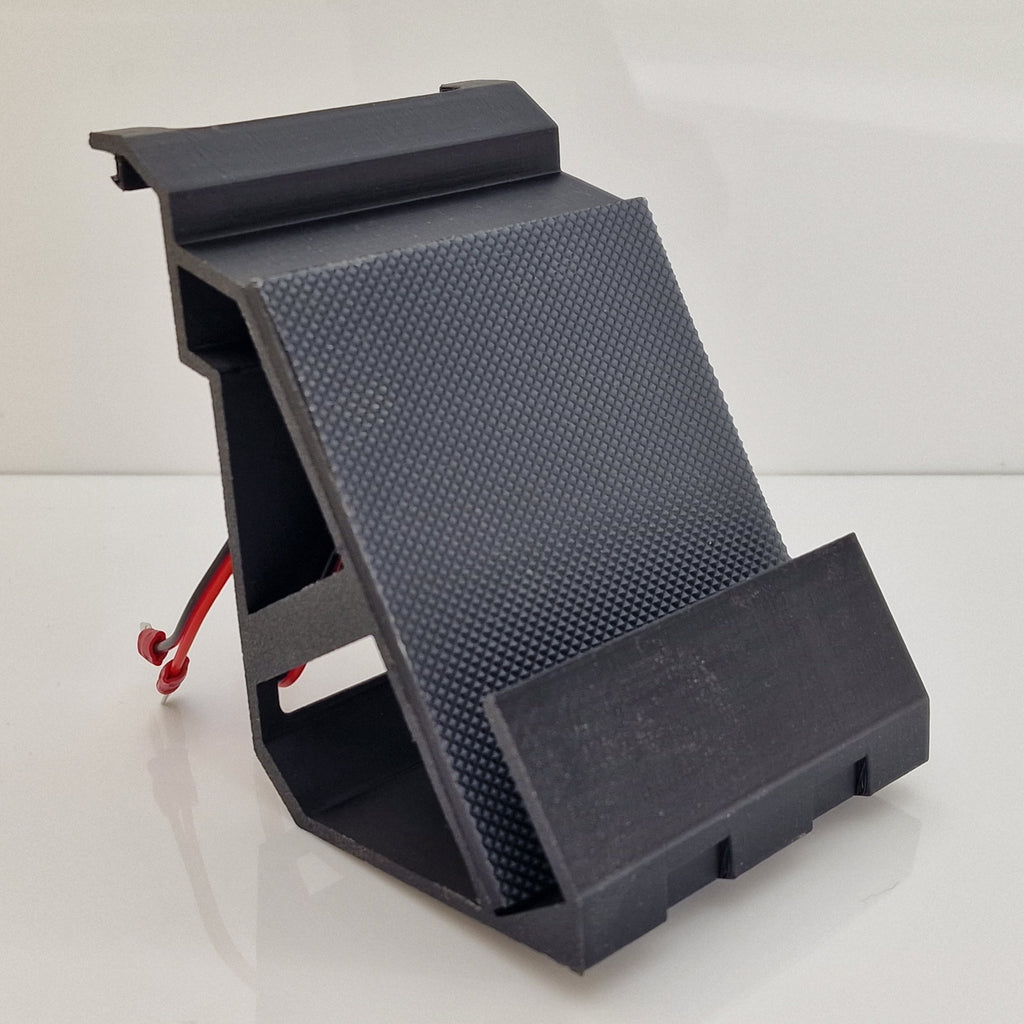 Range Rover L322 Ashtray Wireless Charger